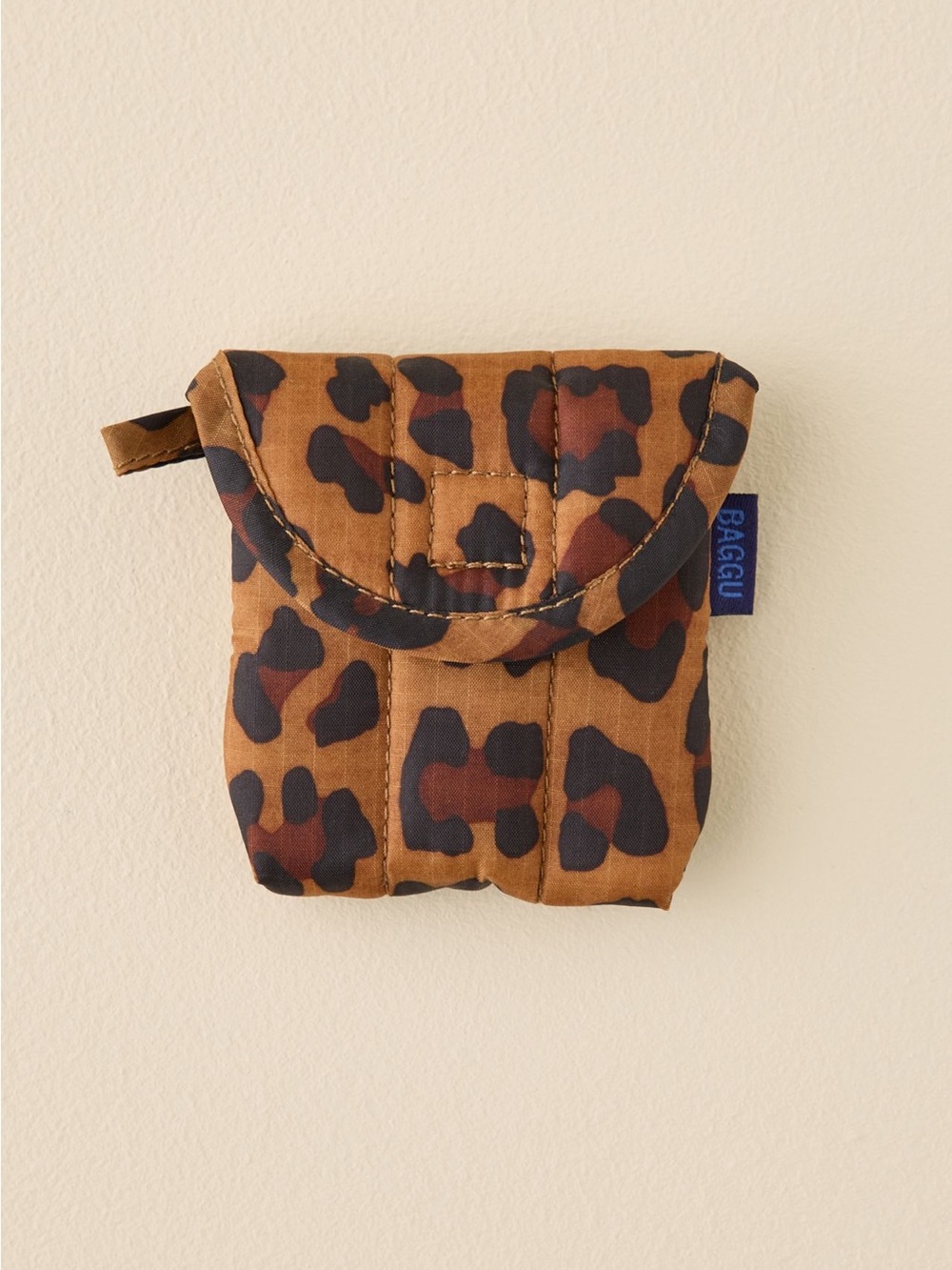 ✨BNWT - BAGGU Puffy AirPods Case - Leopard✨